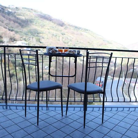 Rosy House - Hospitality Apartment Pimonte Bagian luar foto