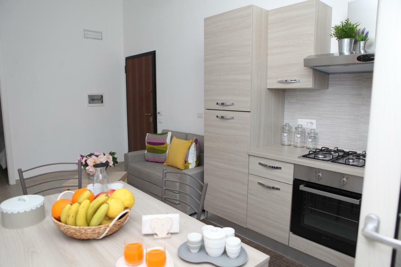 Rosy House - Hospitality Apartment Pimonte Bagian luar foto
